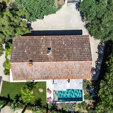 La Quintessence Des Alpilles